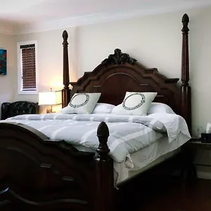 Royalty Bed and breakfast