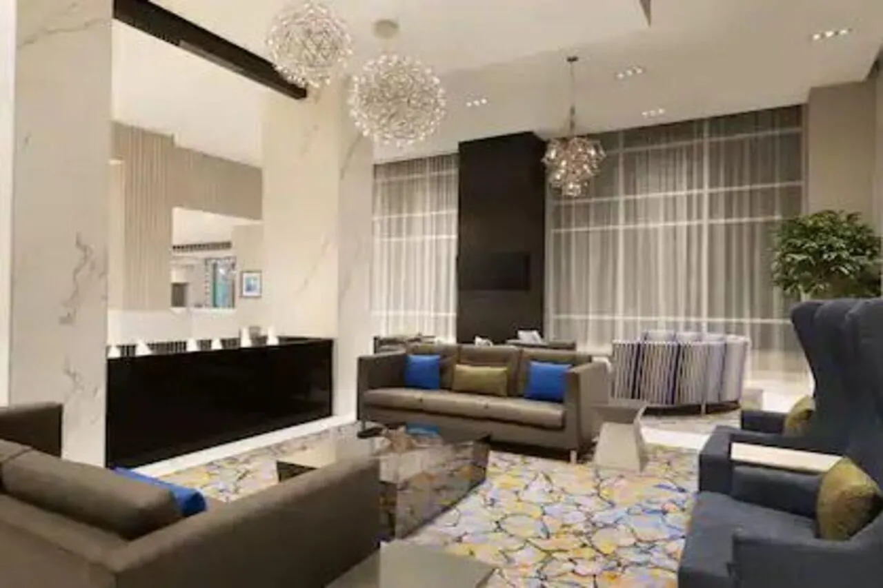 Embassy Suites By Hilton Toronto Airport 4*,  Canada