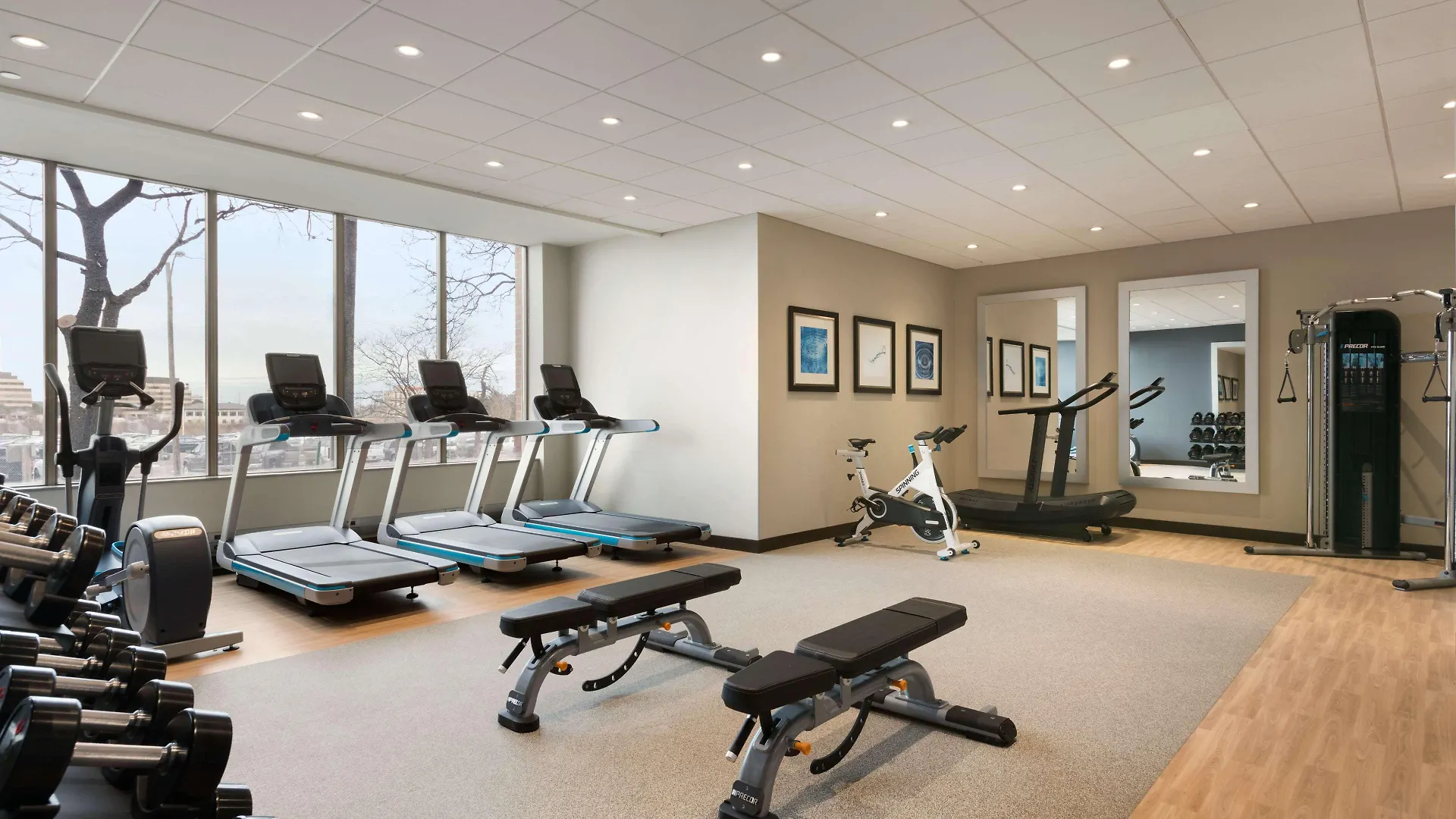 Embassy Suites By Hilton Toronto Airport Hotel