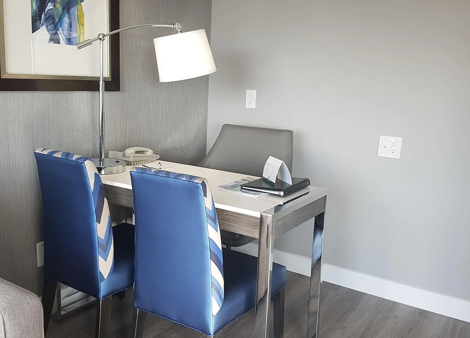 Embassy Suites By Hilton Toronto Airport Hotel
