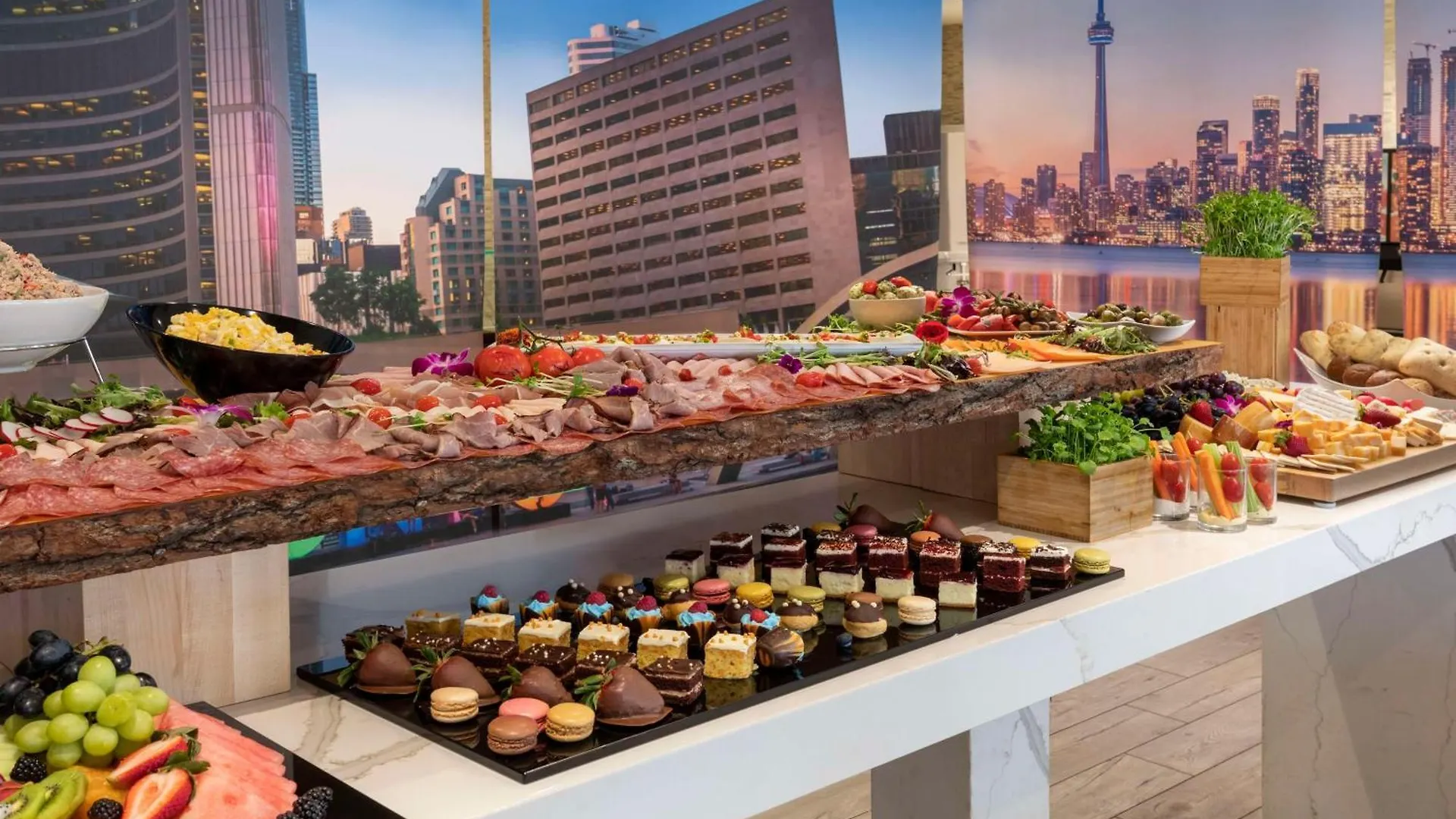 Hotel Embassy Suites By Hilton Toronto Airport
