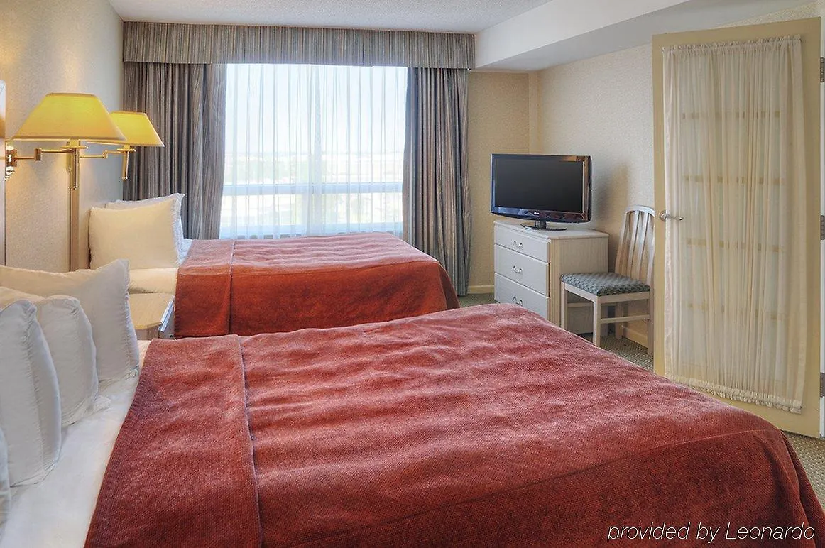 Embassy Suites By Hilton Toronto Airport 4*,