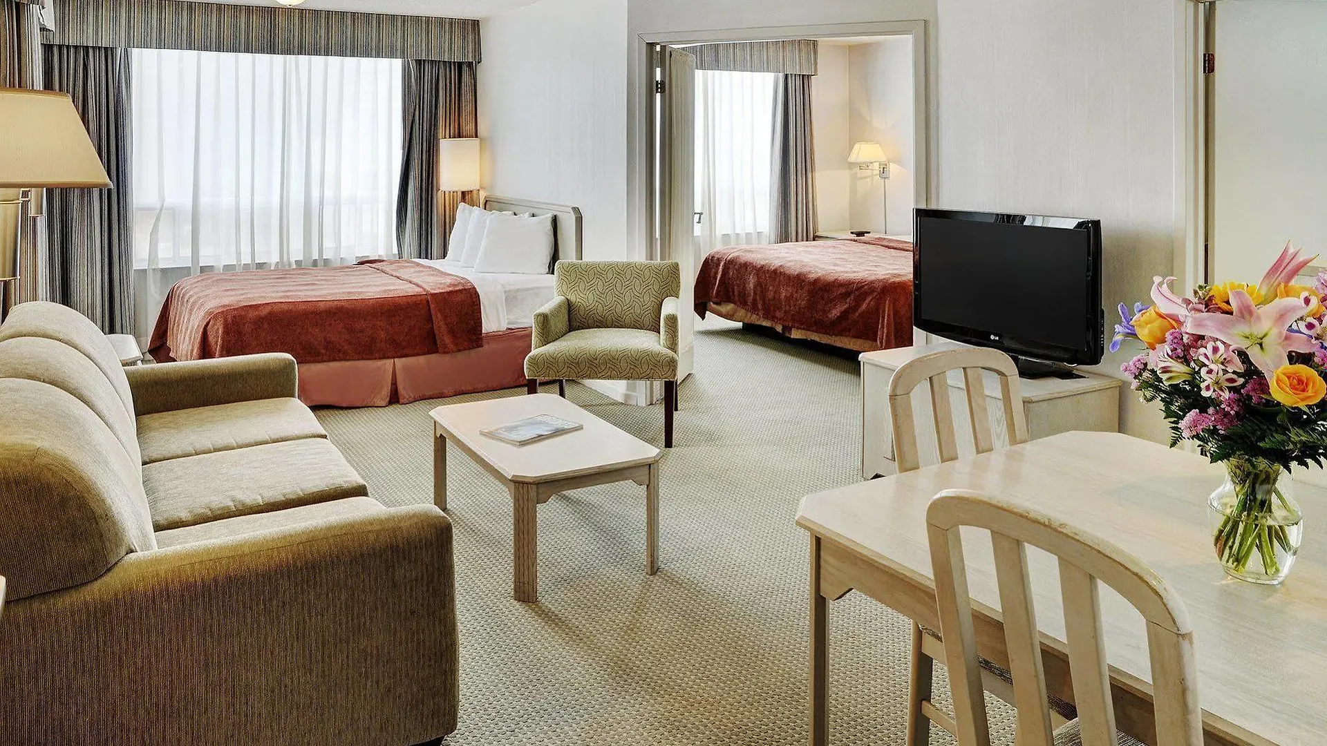 Embassy Suites By Hilton Toronto Airport Hotel