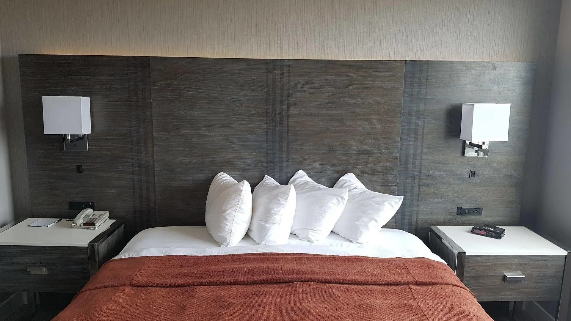 Embassy Suites By Hilton Toronto Airport Canada